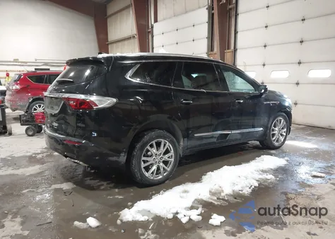 2023 Buick Enclave Premium Awd z USA, uszkodzony, nr VIN 5GAEVBKW0PJ218109